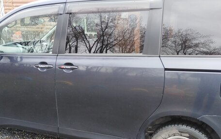 Toyota Voxy II, 2008 год, 1 100 000 рублей, 11 фотография