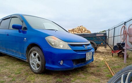 Honda Stream I рестайлинг, 2005 год, 950 000 рублей, 3 фотография