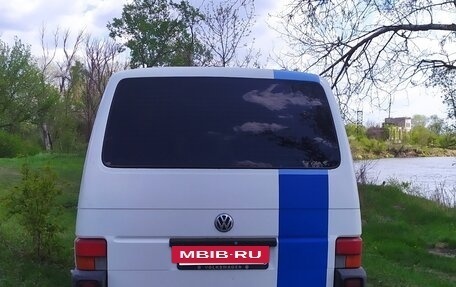 Volkswagen Transporter T4, 2001 год, 950 000 рублей, 2 фотография