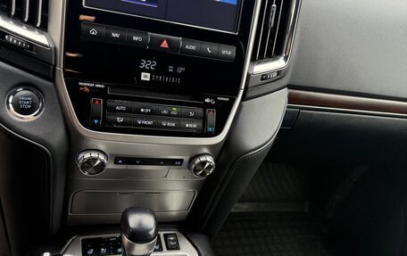 Toyota Land Cruiser 200, 2020 год, 9 300 000 рублей, 15 фотография