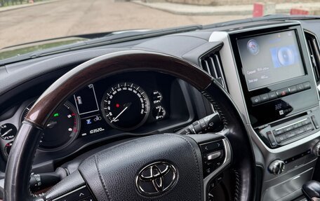 Toyota Land Cruiser 200, 2020 год, 9 300 000 рублей, 14 фотография