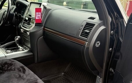 Toyota Land Cruiser 200, 2020 год, 9 300 000 рублей, 23 фотография