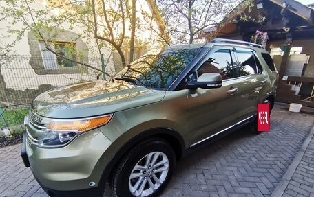 Ford Explorer VI, 2014 год, 2 100 000 рублей, 2 фотография