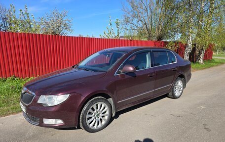 Skoda Superb III рестайлинг, 2010 год, 550 000 рублей, 2 фотография