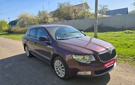 Skoda Superb III рестайлинг, 2010 год, 550 000 рублей, 3 фотография