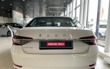 Skoda Superb III рестайлинг, 2025 год, 3 600 000 рублей, 4 фотография