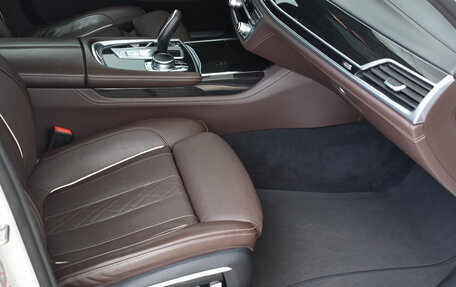 BMW 7 серия, 2016 год, 5 250 000 рублей, 30 фотография