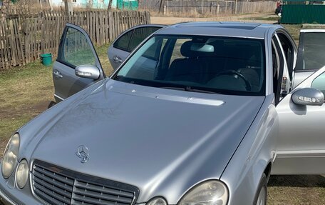 Mercedes-Benz E-Класс, 2003 год, 899 000 рублей, 15 фотография