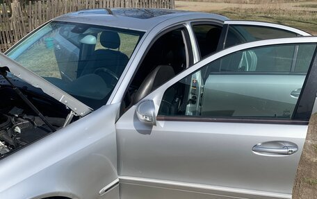 Mercedes-Benz E-Класс, 2003 год, 899 000 рублей, 23 фотография