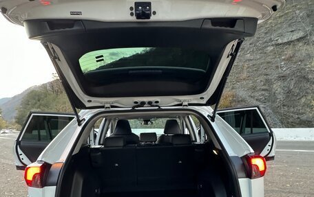 Toyota RAV4, 2022 год, 3 300 000 рублей, 11 фотография