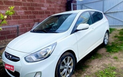 Hyundai Solaris II рестайлинг, 2011 год, 650 000 рублей, 1 фотография