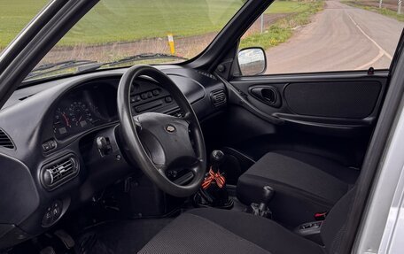 Chevrolet Niva I рестайлинг, 2008 год, 570 000 рублей, 4 фотография