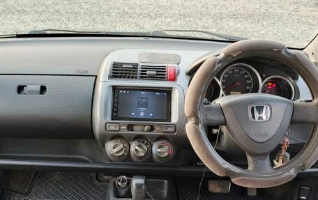 Honda Fit III, 2002 год, 370 000 рублей, 8 фотография