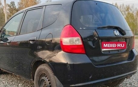 Honda Fit III, 2002 год, 370 000 рублей, 4 фотография