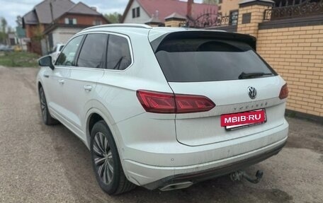 Volkswagen Touareg III, 2019 год, 5 650 000 рублей, 3 фотография