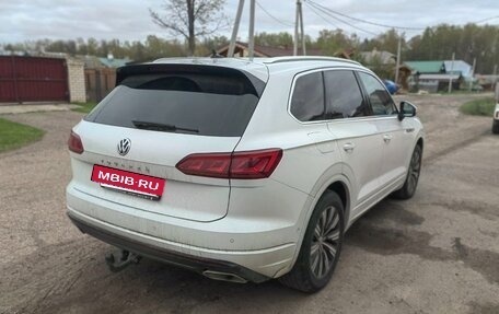 Volkswagen Touareg III, 2019 год, 5 650 000 рублей, 6 фотография