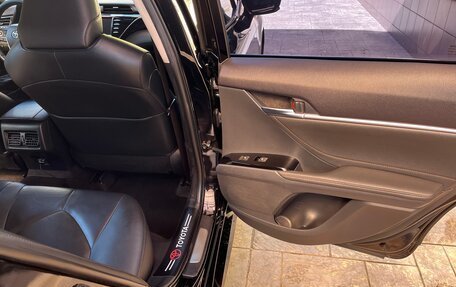 Toyota Camry, 2019 год, 2 870 000 рублей, 17 фотография