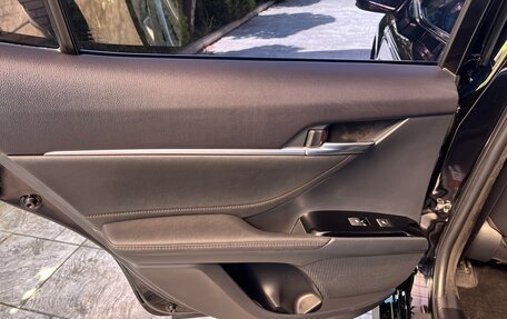 Toyota Camry, 2019 год, 2 870 000 рублей, 18 фотография