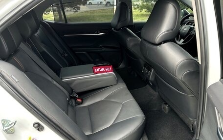 Toyota Camry, 2018 год, 3 350 000 рублей, 11 фотография