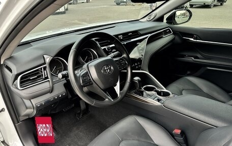 Toyota Camry, 2018 год, 3 350 000 рублей, 6 фотография