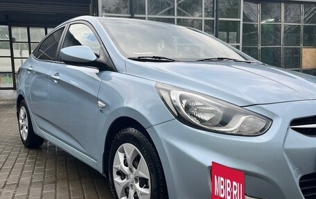 Hyundai Solaris II рестайлинг, 2012 год, 855 000 рублей, 2 фотография