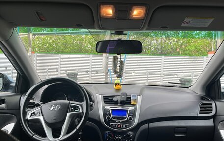 Hyundai Solaris II рестайлинг, 2012 год, 855 000 рублей, 10 фотография