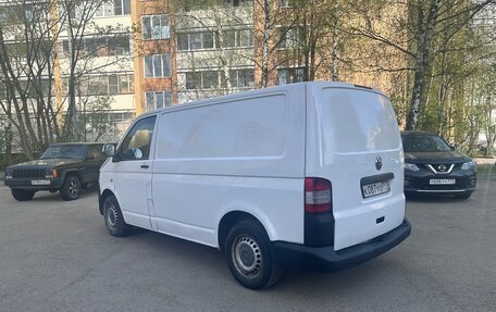 Volkswagen Transporter T5 рестайлинг, 2011 год, 950 000 рублей, 4 фотография