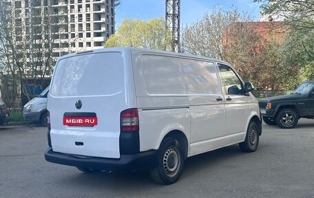Volkswagen Transporter T5 рестайлинг, 2011 год, 950 000 рублей, 2 фотография