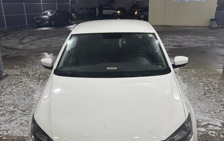 Volkswagen Polo VI (EU Market), 2011 год, 600 000 рублей, 2 фотография