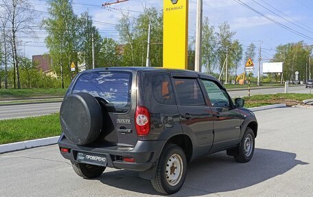 Chevrolet Niva I рестайлинг, 2016 год, 410 000 рублей, 6 фотография