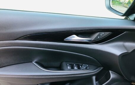 Opel Insignia II рестайлинг, 2019 год, 1 800 000 рублей, 15 фотография