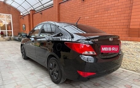Hyundai Solaris II рестайлинг, 2015 год, 1 080 000 рублей, 2 фотография