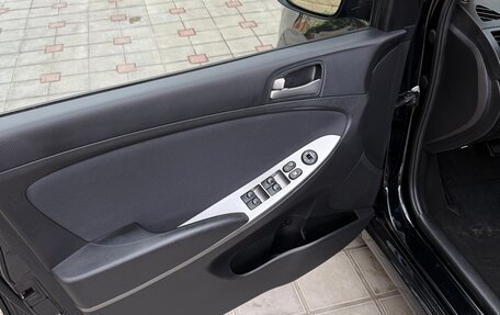 Hyundai Solaris II рестайлинг, 2015 год, 1 080 000 рублей, 10 фотография