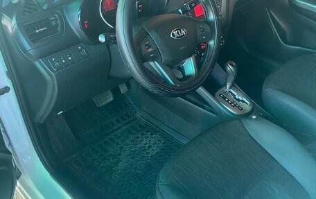 KIA Rio III рестайлинг, 2013 год, 975 000 рублей, 5 фотография