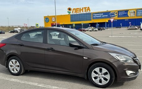 Hyundai Solaris II рестайлинг, 2015 год, 1 050 000 рублей, 4 фотография