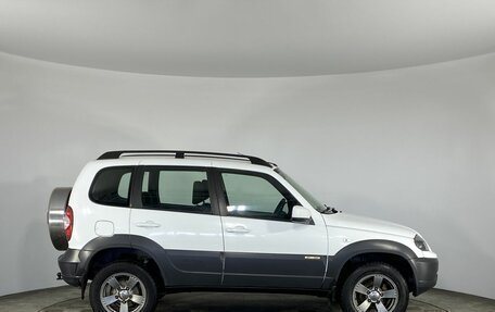 Chevrolet Niva I рестайлинг, 2017 год, 840 000 рублей, 10 фотография