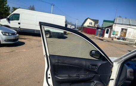 Mazda Familia Y11, 2002 год, 380 000 рублей, 15 фотография