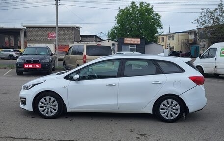 KIA cee'd III, 2017 год, 950 000 рублей, 2 фотография
