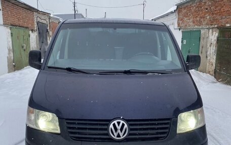 Volkswagen Transporter T5 рестайлинг, 2008 год, 1 000 000 рублей, 2 фотография