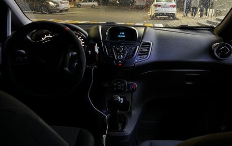 Ford Fiesta, 2015 год, 797 000 рублей, 6 фотография