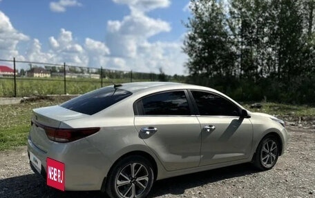 KIA Rio IV, 2017 год, 1 350 000 рублей, 4 фотография