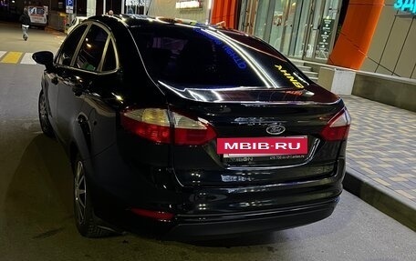 Ford Fiesta, 2015 год, 797 000 рублей, 10 фотография