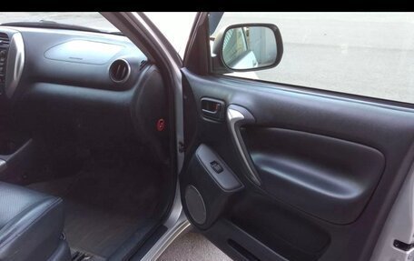 Toyota RAV4, 2004 год, 750 000 рублей, 8 фотография