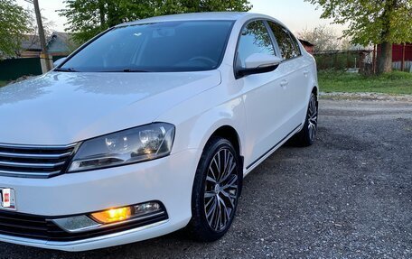Volkswagen Passat B7, 2012 год, 1 010 000 рублей, 2 фотография