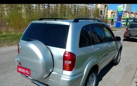 Toyota RAV4, 2004 год, 750 000 рублей, 5 фотография