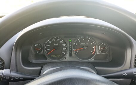 Nissan Wingroad III, 2001 год, 440 000 рублей, 11 фотография