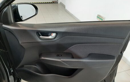Hyundai Solaris II рестайлинг, 2018 год, 1 290 000 рублей, 26 фотография