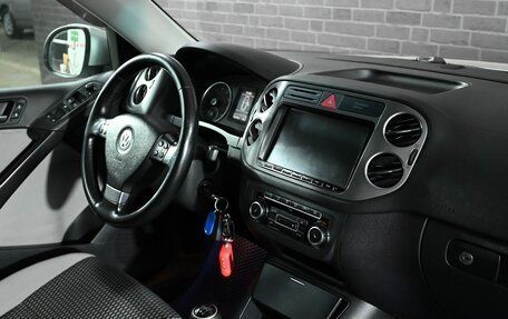 Volkswagen Tiguan I, 2010 год, 950 000 рублей, 16 фотография