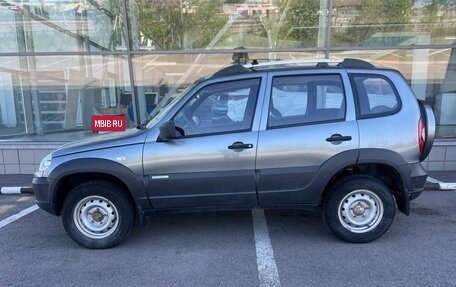 Chevrolet Niva I рестайлинг, 2015 год, 767 000 рублей, 8 фотография