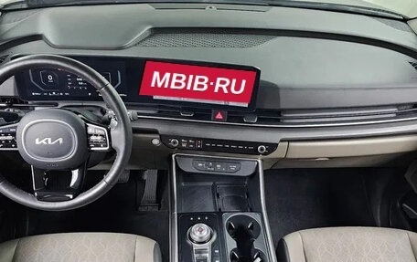 KIA Carnival, 2024 год, 3 750 000 рублей, 7 фотография